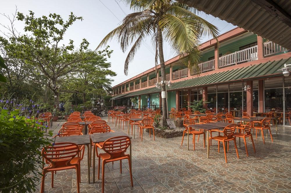 קולולי Senegambia Beach Hotel מראה חיצוני תמונה