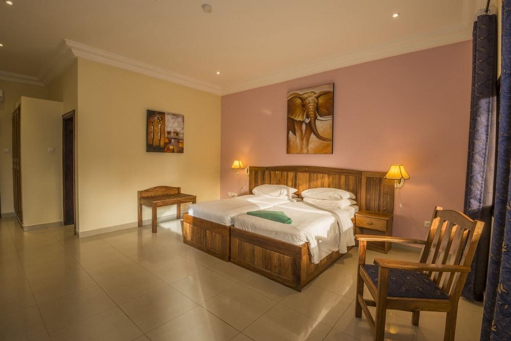 קולולי Senegambia Beach Hotel מראה חיצוני תמונה