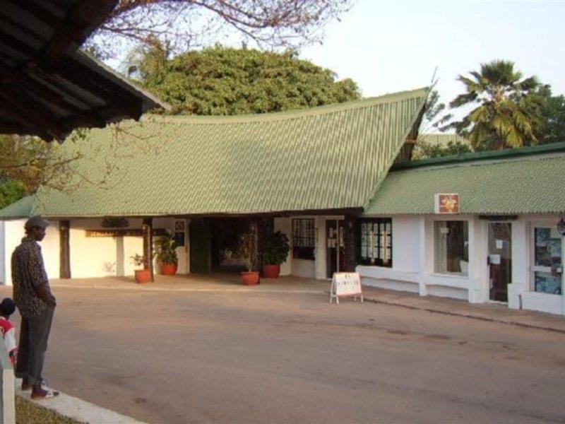 קולולי Senegambia Beach Hotel מראה חיצוני תמונה
