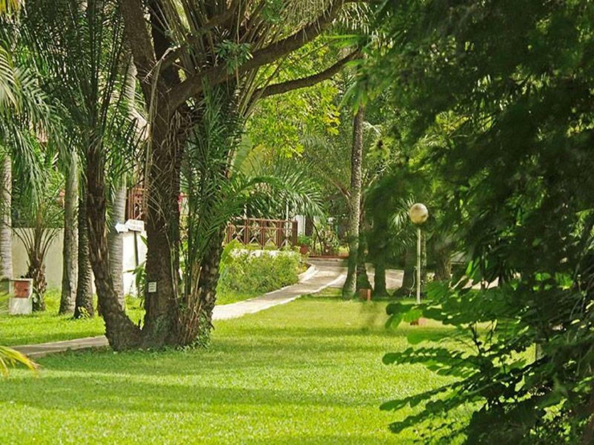 קולולי Senegambia Beach Hotel מראה חיצוני תמונה